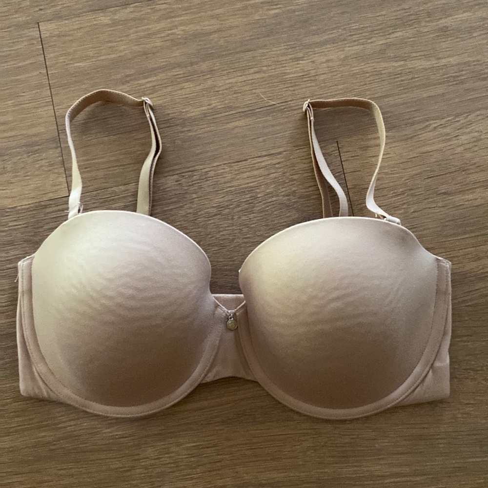 Victoria Secret bra, nude, like new. Smoke free home.